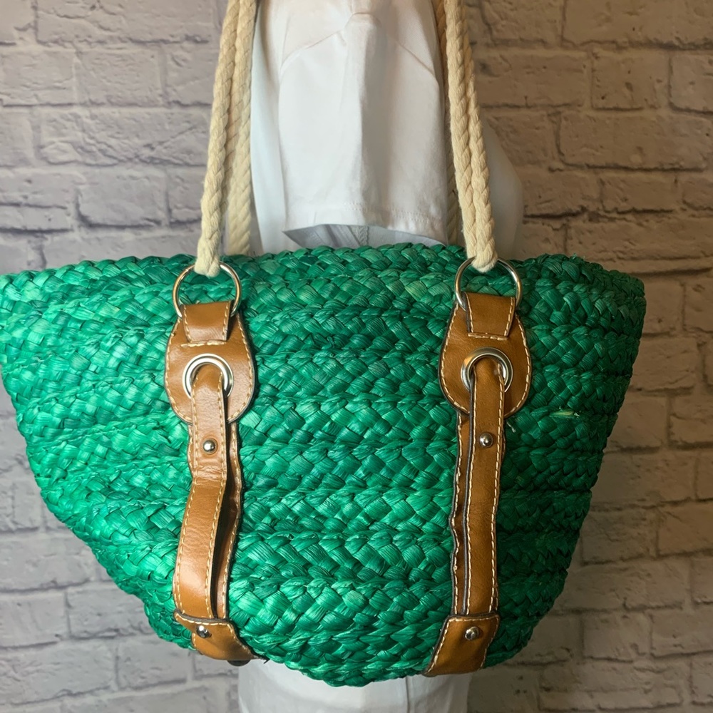 Green Straw Bag